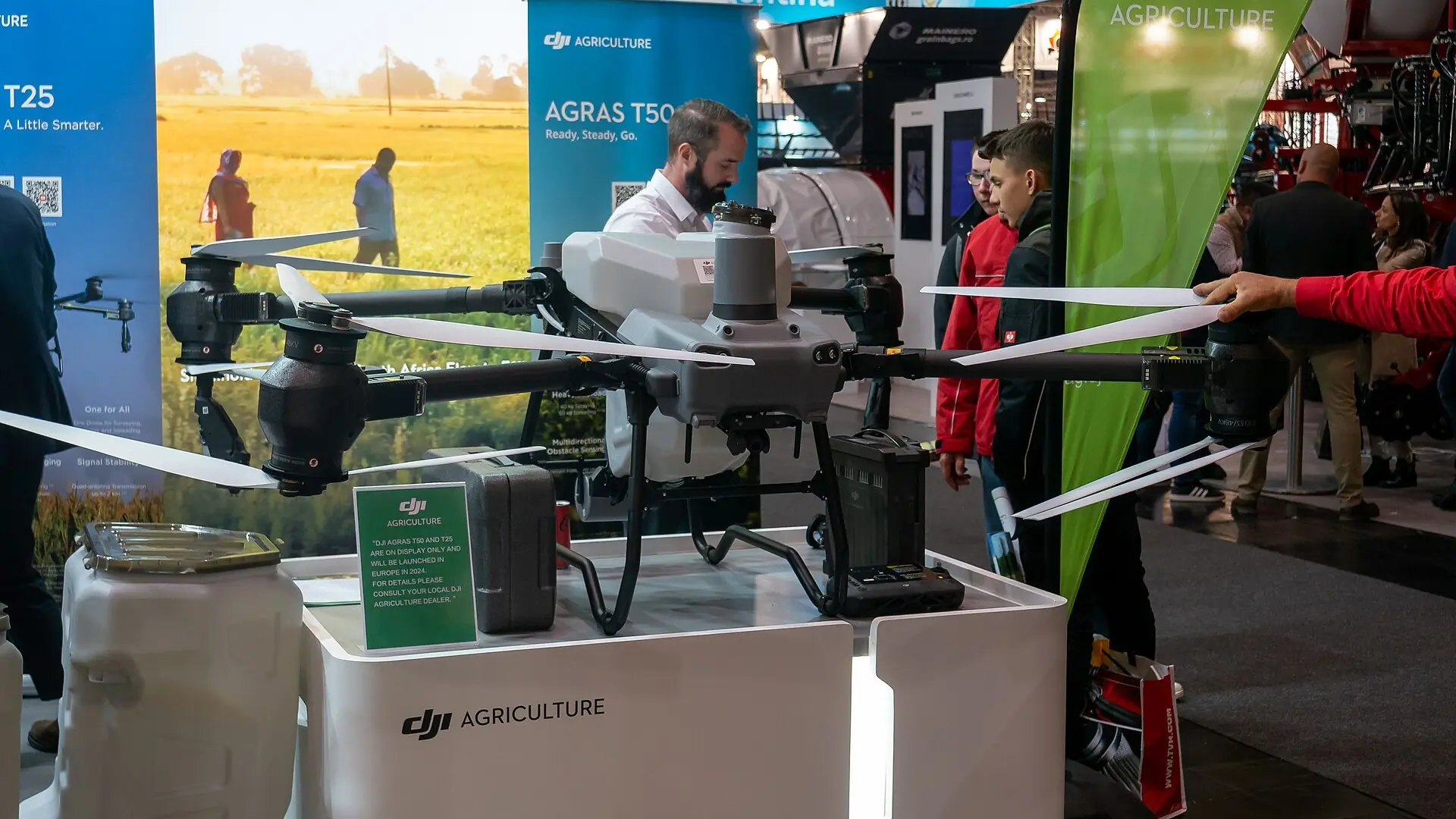 درونات DJI الزراعية في معرض Agritechnica