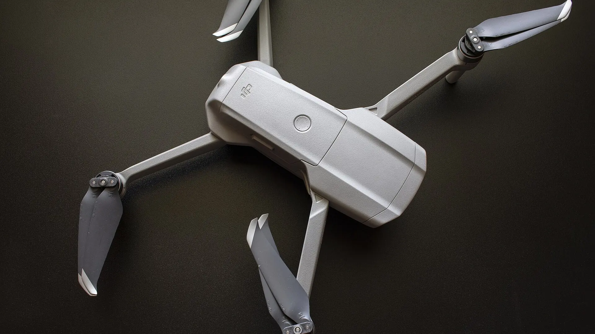 درون DJI Mavic Air 2