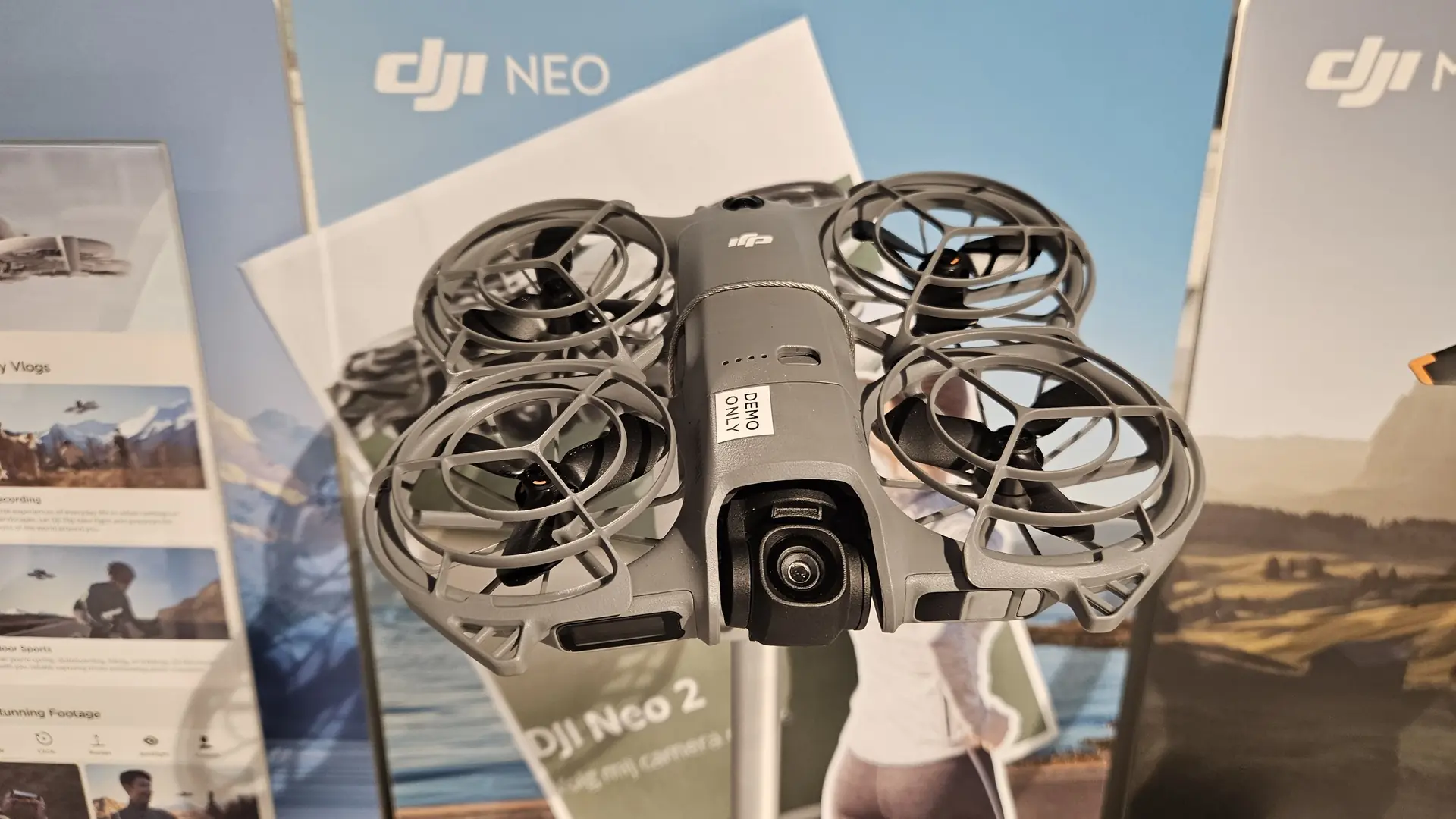 عبوة DJI Neo 2 في محل