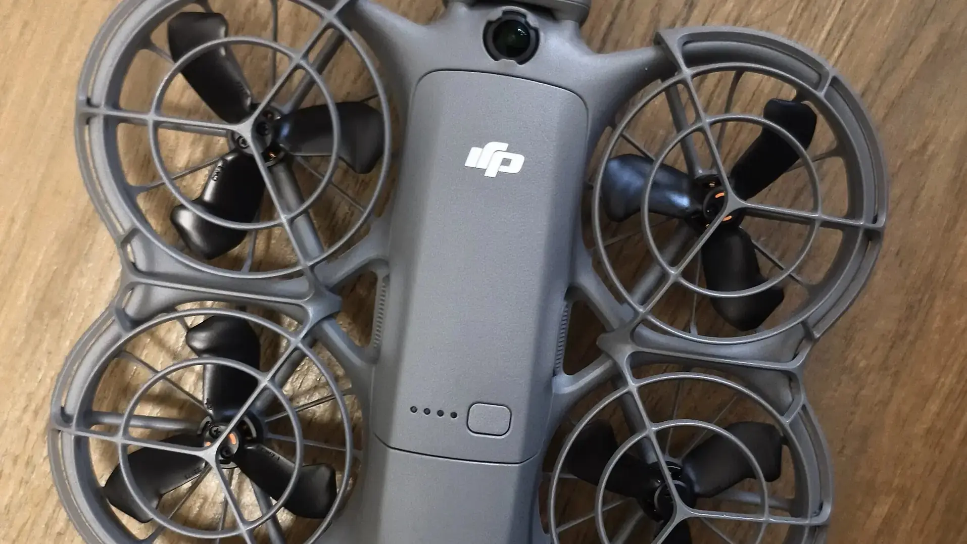 طائرة DJI Neo 2 الجيل السابق