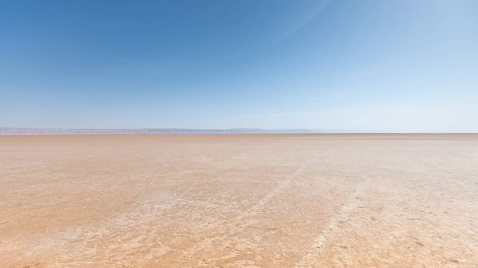 سبخة شط الجريد في جنوب تونس