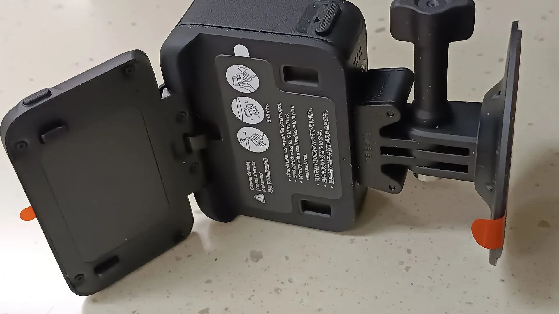 كاميرا Insta360 Ace Pro في عرض متجر